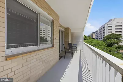 730 24th Street NW #309, Washington, DC 20037 - Photo 14