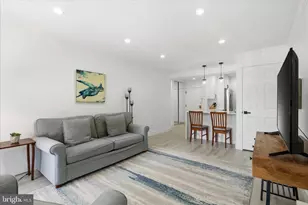 730 24th St NW, Washington, DC 20037 - Photo 4