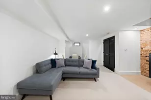 1324 35th St NW, Washington, DC 20007 - Photo 24