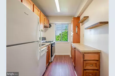 3901 Tunlaw Road NW #705, Washington, DC 20007 - Photo 6