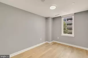 37 L St SE, Washington, DC 20003 - Photo 18