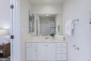 815 G St SW, Washington, DC 20024 - Photo 26