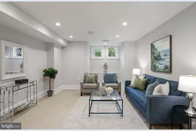 1310 Vermont Avenue NW #2, Washington, DC 20005 - Photo 2