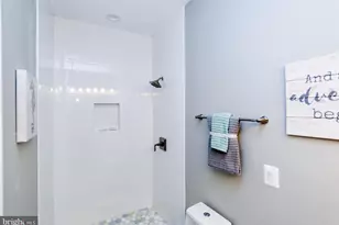 35 T St NW, Washington, DC 20001 - Photo 56