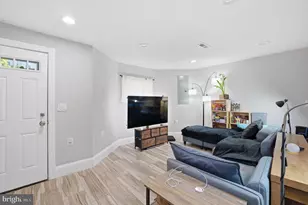 35 T St NW, Washington, DC 20001 - Photo 34