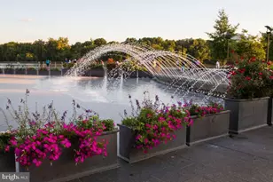 1062 Thomas Jefferson St NW, Washington, DC 20007 - Photo 48