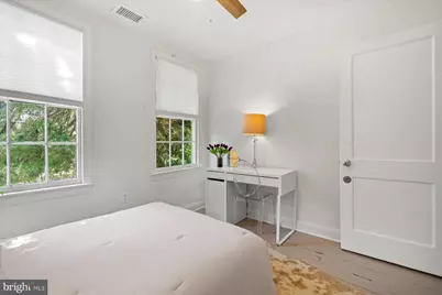 1062 Thomas Jefferson Street NW, Washington, DC 20007 - Photo 40