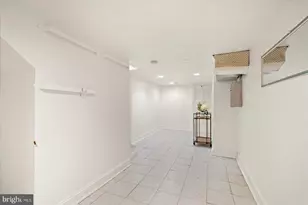 1062 Thomas Jefferson St NW, Washington, DC 20007 - Photo 42