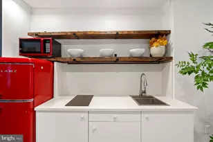 1062 Thomas Jefferson St NW, Washington, DC 20007 - Photo 12