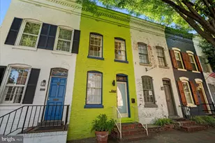 1062 Thomas Jefferson St NW, Washington, DC 20007 - Photo 2