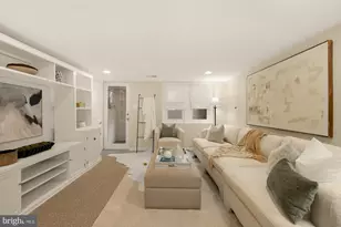 647 A St SE, Washington, DC 20003 - Photo 32