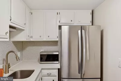 1949 Calvert Street NW #1/2, Washington, DC 20009 - Photo 12