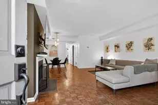 1949 Calvert St NW, Washington, DC 20009 - Photo 4