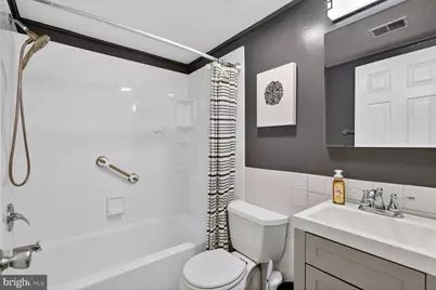 1949 Calvert Street NW #1/2, Washington, DC 20009 - Photo 14