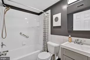 1949 Calvert St NW, Washington, DC 20009 - Photo 14