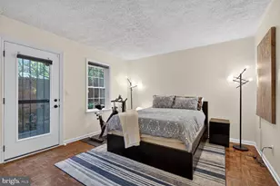 1949 Calvert St NW, Washington, DC 20009 - Photo 16