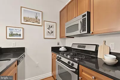 2120 Vermont Avenue NW #411, Washington, DC 20001 - Photo 2