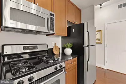 2120 Vermont Avenue NW #411, Washington, DC 20001 - Photo 4
