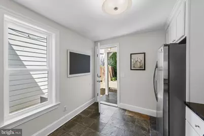 914 15th Street SE, Washington, DC 20003 - Photo 14