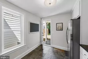 914 15th St SE, Washington, DC 20003 - Photo 14