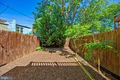 914 15th Street SE, Washington, DC 20003 - Photo 32