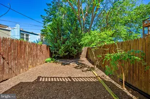 914 15th St SE, Washington, DC 20003 - Photo 32