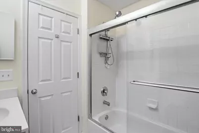 257 14th Street SE #B, Washington, DC 20003 - Photo 16