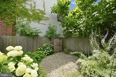 723 L Street NE, Washington, DC 20002 - Photo 24