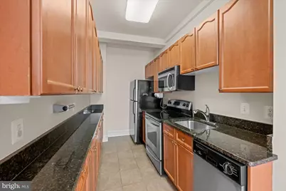 1613 Harvard Street NW #405, Washington, DC 20009 - Photo 6