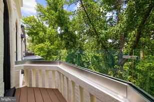 1716 Swann St NW, Washington, DC 20009 - Photo 30