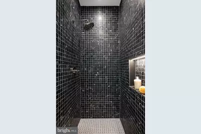 1716 Swann Street NW, Washington, DC 20009 - Photo 32