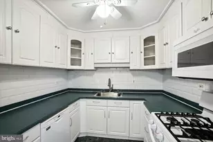 700 7th St SW, Washington, DC 20024 - Photo 16
