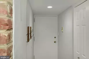 1718 Corcoran St NW, Washington, DC 20009 - Photo 6