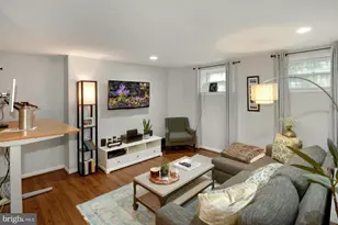 1718 Corcoran St NW, Washington, DC 20009 - Photo 8