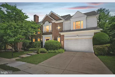 5105 Warren Place NW, Washington, DC 20016 - Photo 2