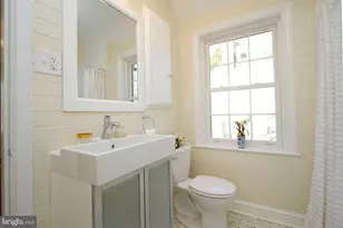 3717 Fordham Rd NW, Washington, DC 20016 - Photo 10