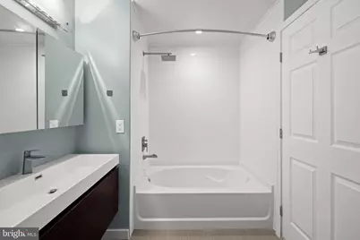 437 New York Avenue NW #220, Washington, DC 20001 - Photo 16