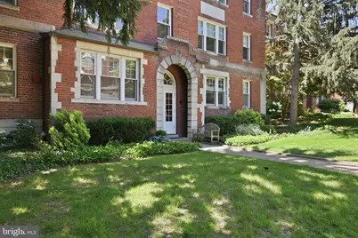 3018 Porter Street NW #103, Washington, DC 20008 - Photo 2