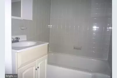1574 33rd Street NW, Washington, DC 20007 - Photo 14
