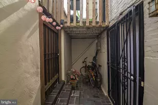 1449 Corcoran St NW, Washington, DC 20009 - Photo 14