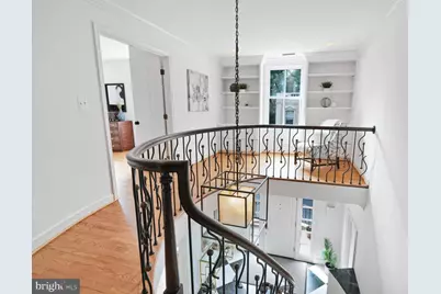 4711 Foxhall Crescent NW, Washington, DC 20007 - Photo 14