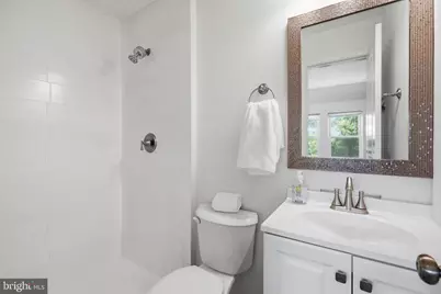 329 18th Place NE, Washington, DC 20002 - Photo 18