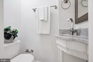 329 18th Pl NE, Washington, DC 20002 - Photo 14