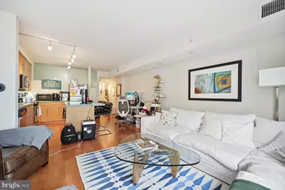 437 New York Avenue NW #312, Washington, DC 20001 - Photo 4