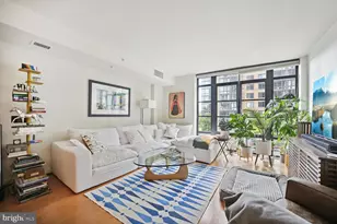 437 New York Ave NW, Washington, DC 20001 - Photo 2