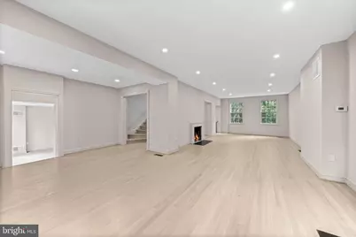 1525 35th Street NW, Washington, DC 20007 - Photo 4