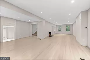 1525 35th St NW, Washington, DC 20007 - Photo 4