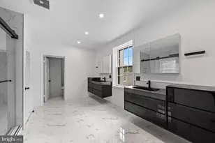 1525 35th St NW, Washington, DC 20007 - Photo 18