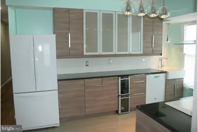 1040 6th Street NE #202, Washington, DC 20002 - Photo 4