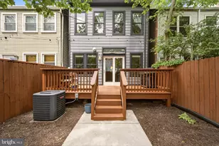 1705 Bay St SE, Washington, DC 20003 - Photo 28